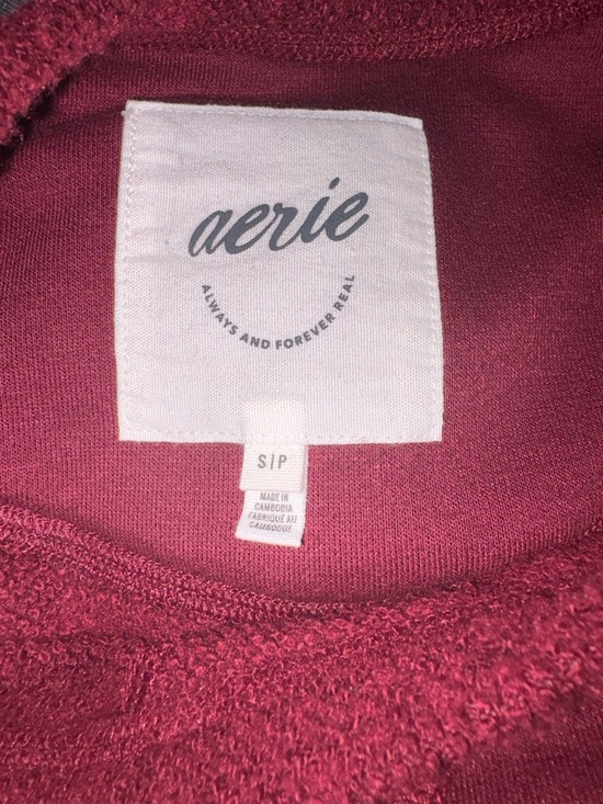 Sz Small Aerie Très Chic Chenille
Oversized Crewneck Sweatshirt Cherry Burgundy - Picture 6 of 12